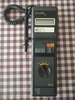 Metra Blansko PU 182.1 MEGMET 501 D - Digitální měřič izolač - 2