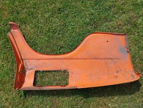 Levý zadní blatník Škoda 100 - 2