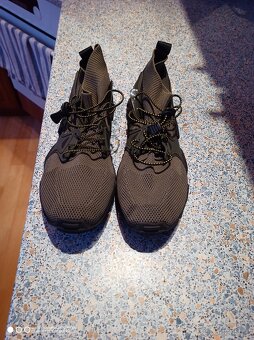 Outdoorové  boty vel 42  zánovní - 2