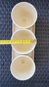 3 keramické květináče s táckem - 2