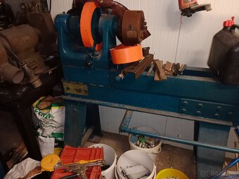 Soustruh na dřevo - 2