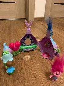 Skřítek Troll s domečkem - 2