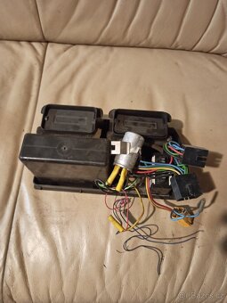 Škoda favorit středový panel - 2