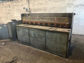 Tabulové nůžky NTE 2000/2,5mm - 2