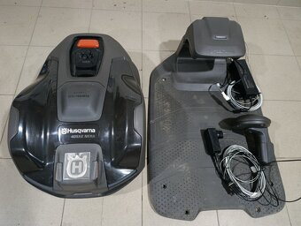 Robotická sekačká Husqvarna Automover 405XE NERA, v záruce - 2