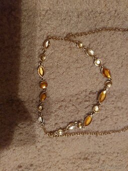 Zářivý vintage náhrdelník Avon - 2