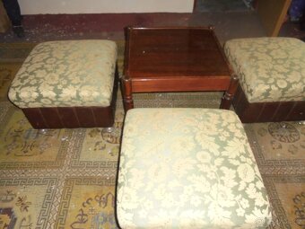 konferenční stolek se sedáky - 2