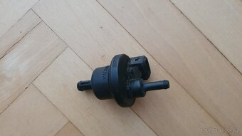 Ventil odvětrání nádrže pro BMW E30, E32, E34, E36 Z3 - 2