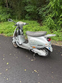 Vespa et 4 - 2