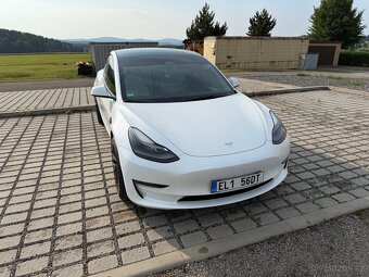 Tesla Model 3 performance - 2