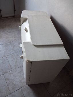 Koupelnová skříňka - 2