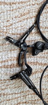 Brzdy Shimano deore - 2