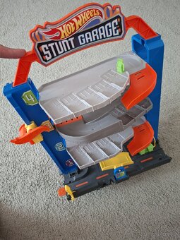 Hot Wheels - 2