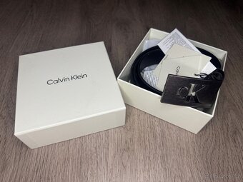 Pánský kožený pásek Calvin Klein - 2