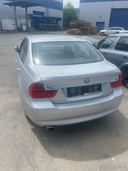 BMW E90 320i 95Kw NÁHRADNÍ DÍLY - 2