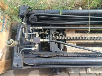 Vysokozdvih  na dodělání za traktor - 2