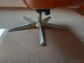 Kožené otočné křeslo IKEA - 2