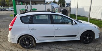 Hyundai i30cw kombi dohodou - 2