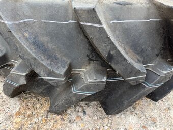 Pneu Mitas 380/70 R24 - 2
