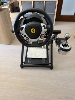 Thurstmaster racing wheel simulátor - 2