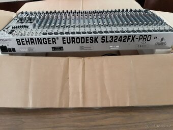 Mix. pult, zesilovač, reprobedny - 2