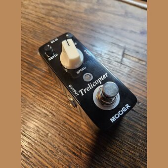 Mooer Trelicopter (tremolo pedal) - 2
