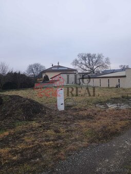 STAVEBNÍ POZEMEK 701m² Brodce - 2