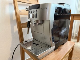 De'Longhi Magnifica S - 2