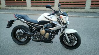 Yamaha XJ6 - 2