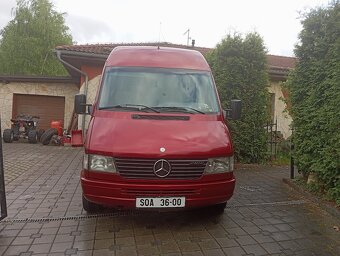 Dodávka kurýr Sprinter W210 - 2