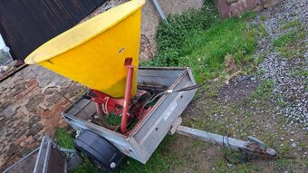 Sypac sterku, ,soli, pisku atd za tazne zarizeni - 2