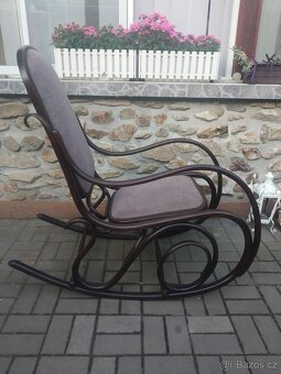 Houpací křeslo Thonet,po renovaci. - 2