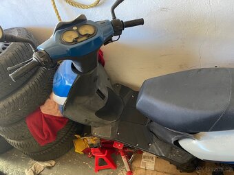 Skútr 50ccm na díly bez tp - 2