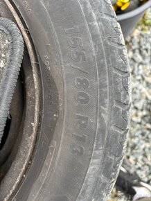 Kola s pneu na Toyoty Yaris 155/80 r13 stav dobrý viz foto. - 2