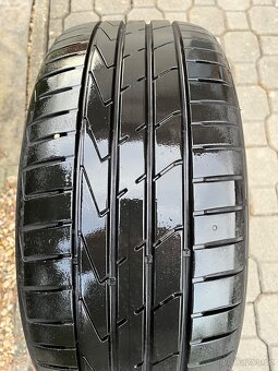 Hankook 225/50 R17 - 2