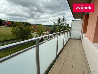 1+kk Malenovice, zděný, prostorný balkón, překrásný výhled - 2