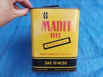 Plechový kanystřík od oleje Madit oil - 2
