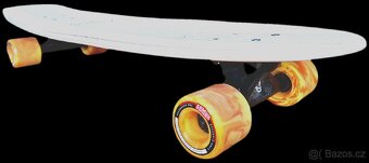 Skateboard zánovní sada vč. helmy a chráničů - 2
