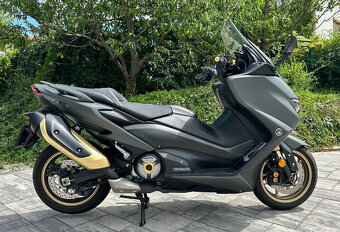 Yamaha T-MAX 560 - 2