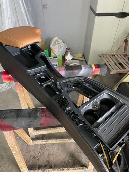 Centrální loketní opěrka BMW F30 - 2