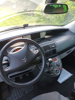 Citroën C8 jako celek náhradních dílů - 2