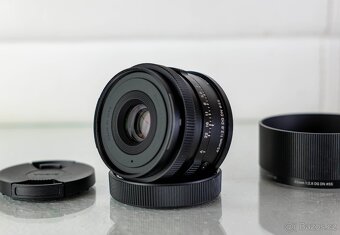 SIGMA 45mm f/2.8 DG DN Contemporary L-Mount - 2