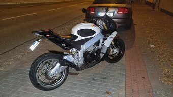 Aprilia Tuono V4 APRC - 2