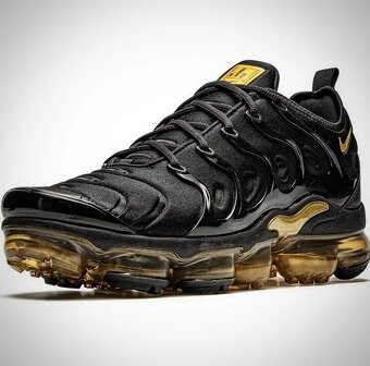 NIKE Air VaporMax PLUS 2019 "Black/Gold" - 2