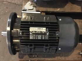 Elektromotory Siemens a Techtopp vhodné na cirkulárku - 2