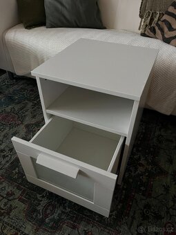 Noční stolek IKEA BRIMNES + bílý stůl (výhodněji) - 2