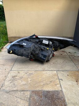 Opel Meriva světlomet - 2