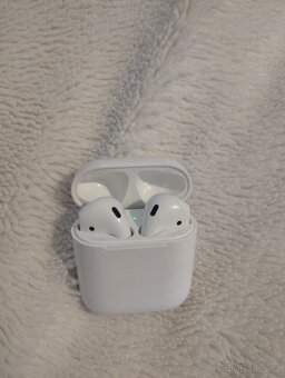 Apple AirPods 2 - 2