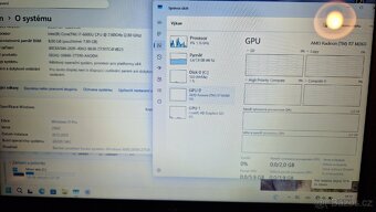 Dell Latitude E5570 , i7, 8GB a 256GB SSD - 2