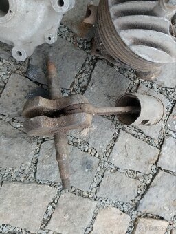 Jawa 250 speciál motor - 2